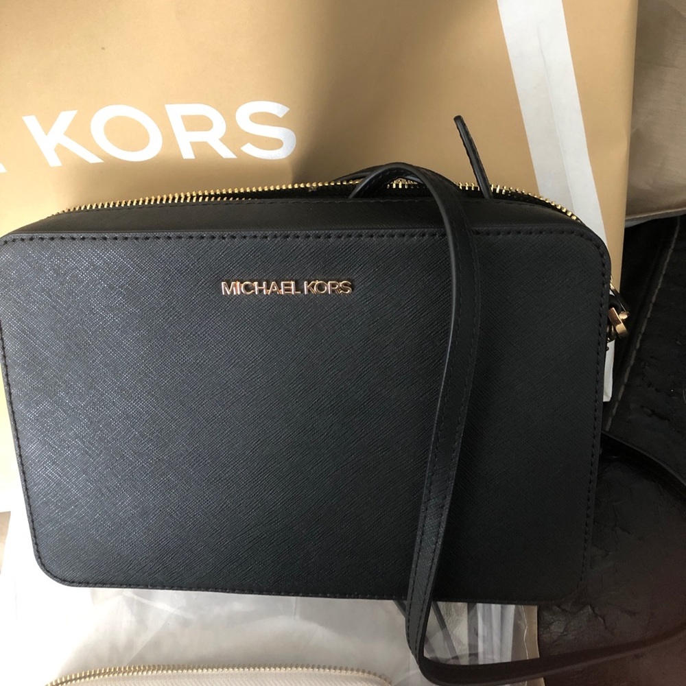 Sold...black color jet set